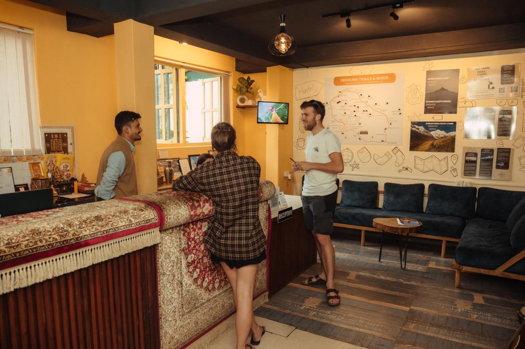 Gaurishankar Backpackers Hostel Покхара Екстер'єр фото