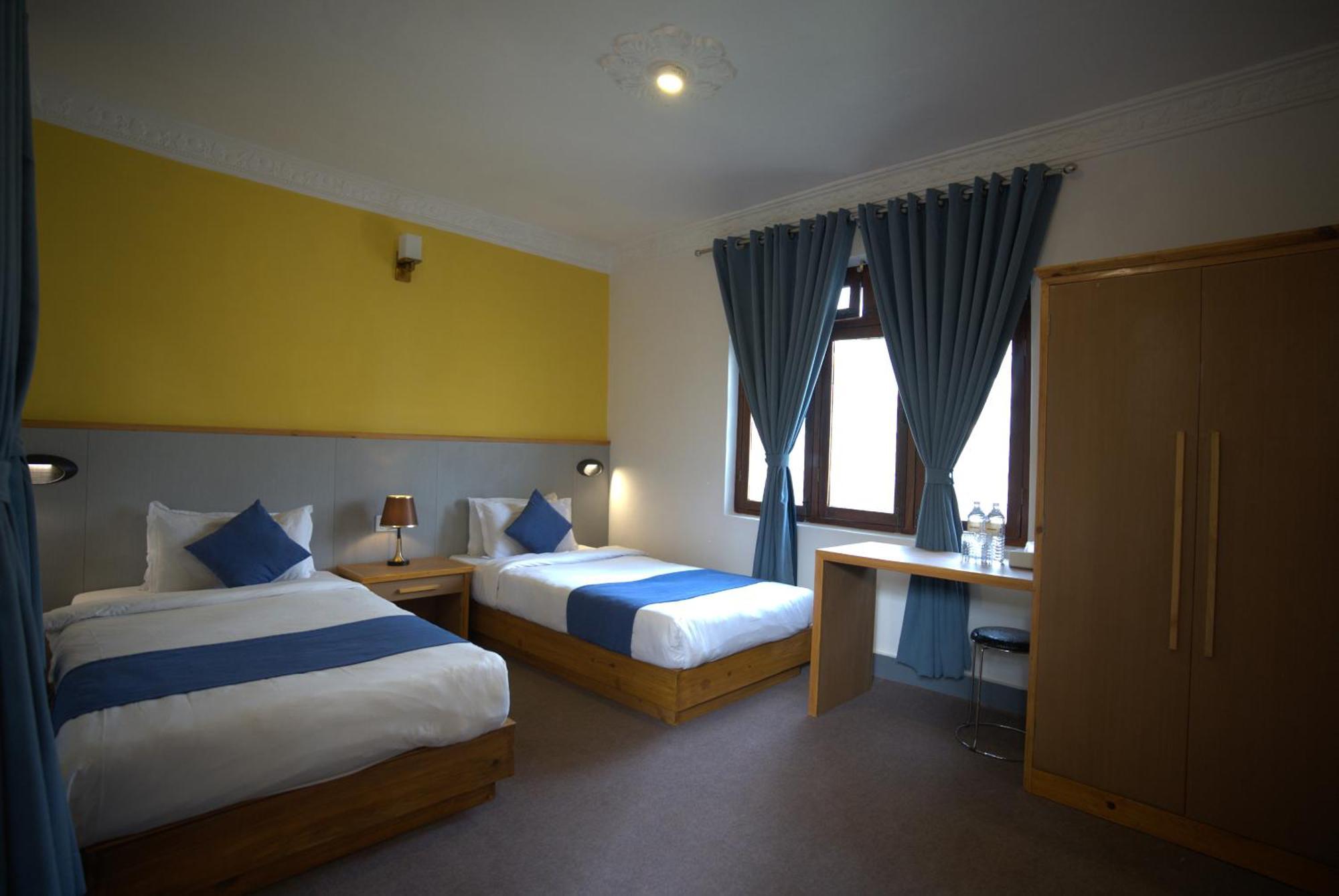 Gaurishankar Backpackers Hostel Покхара Екстер'єр фото