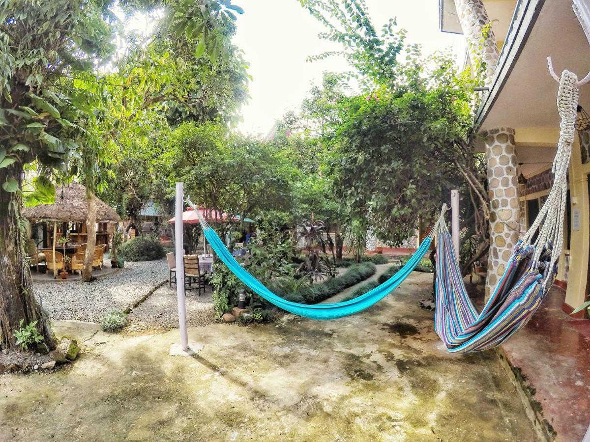 Gaurishankar Backpackers Hostel Покхара Екстер'єр фото