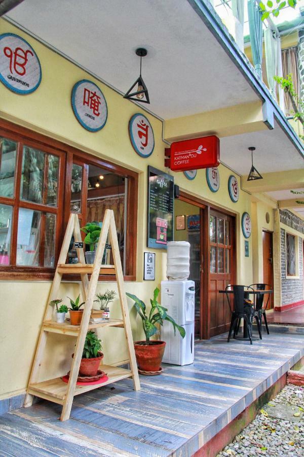 Gaurishankar Backpackers Hostel Покхара Екстер'єр фото