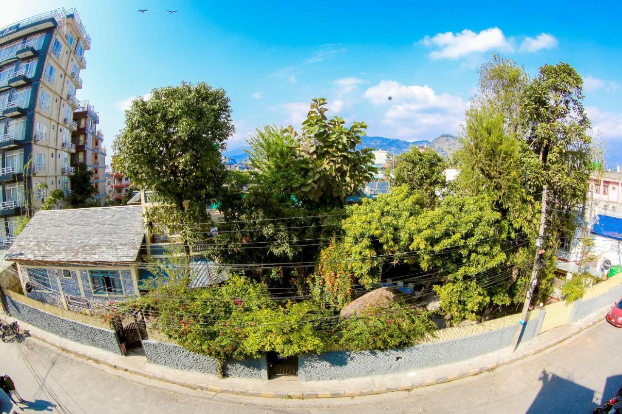 Gaurishankar Backpackers Hostel Покхара Екстер'єр фото