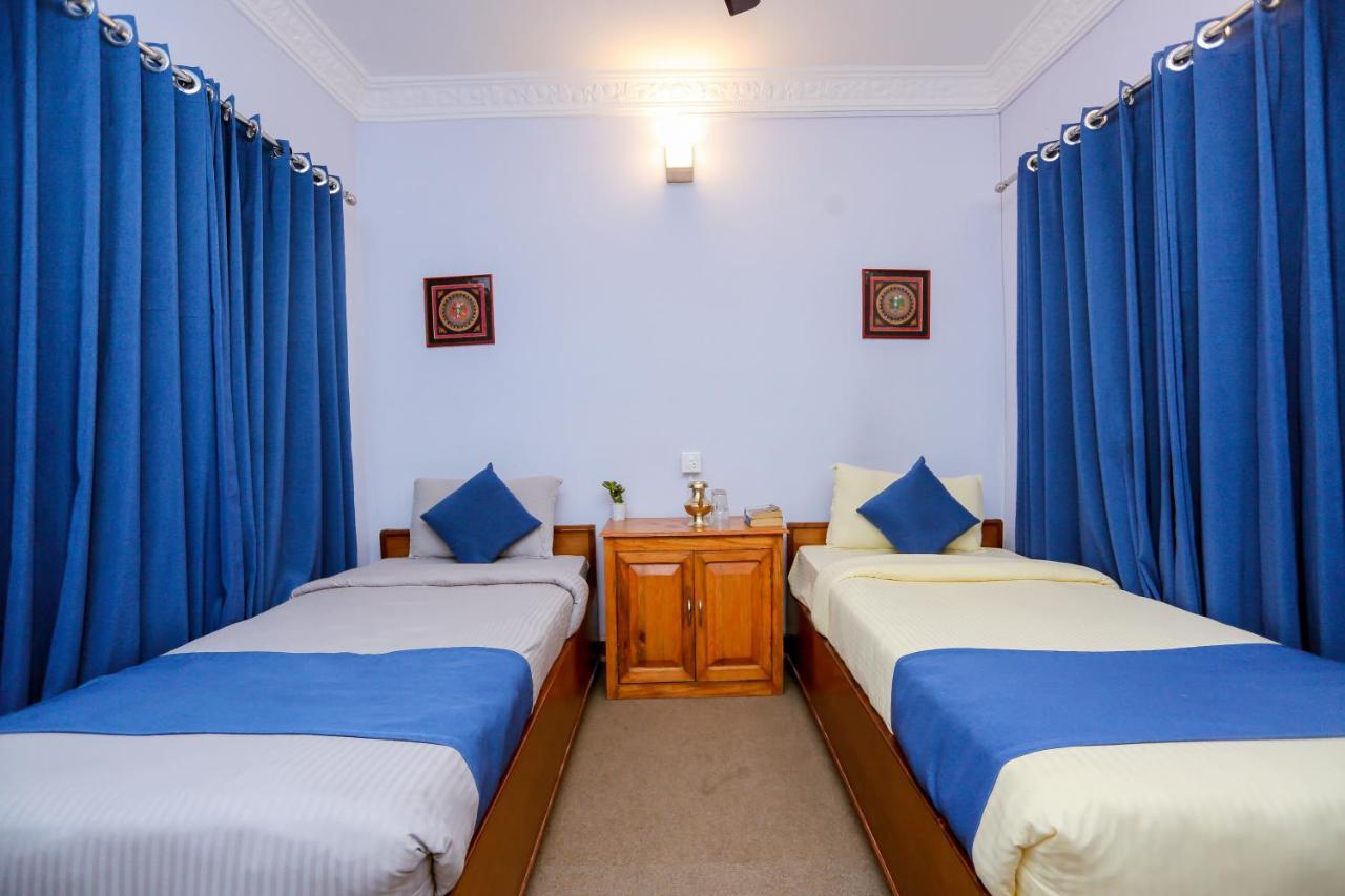 Gaurishankar Backpackers Hostel Покхара Екстер'єр фото