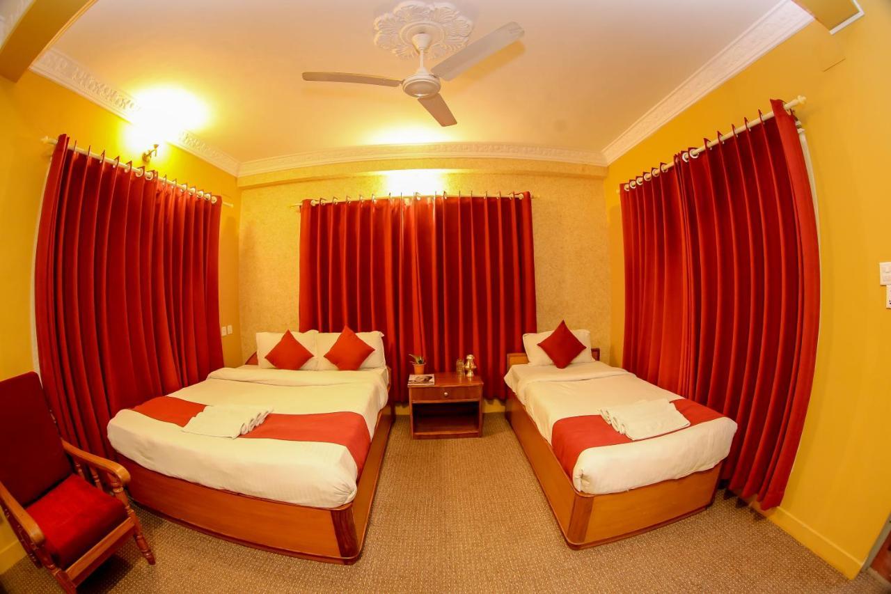 Gaurishankar Backpackers Hostel Покхара Екстер'єр фото